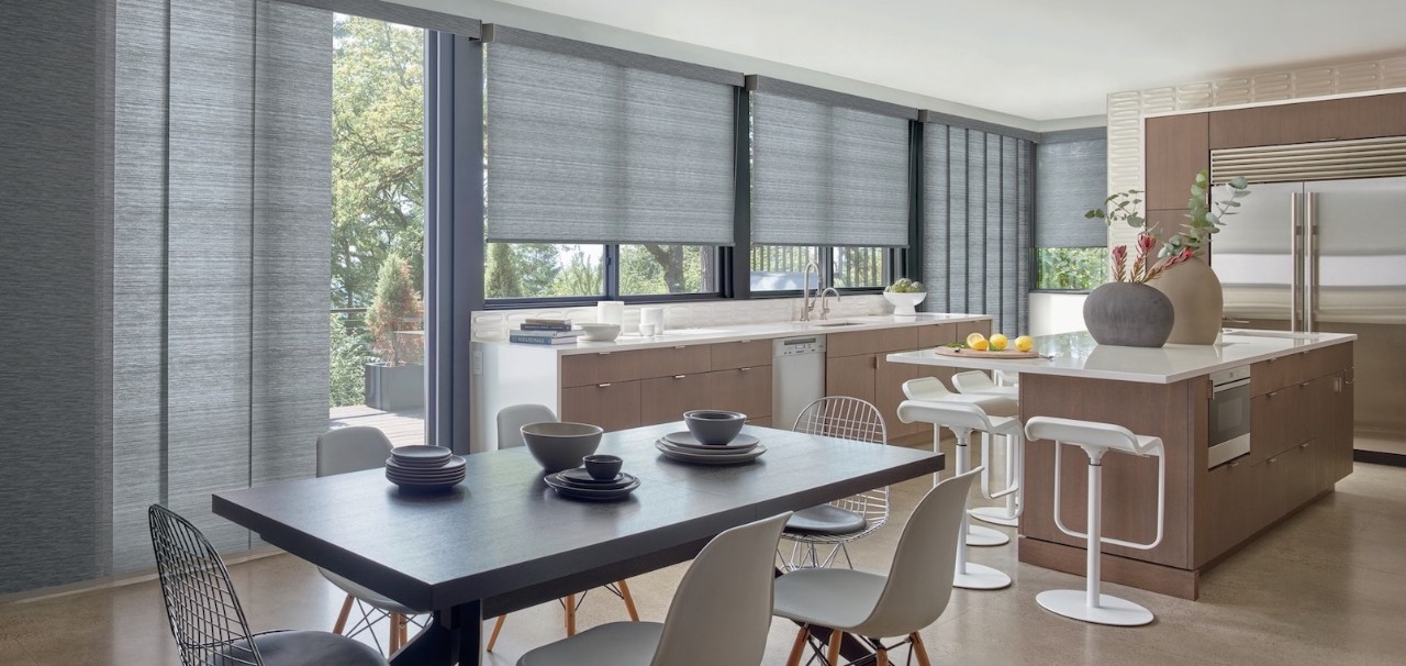 A clean and clutter-free kitchen.